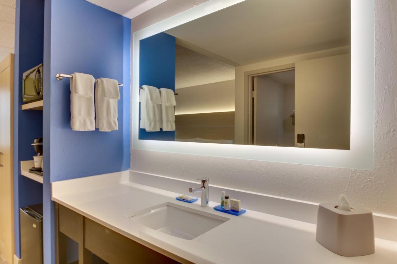 Holiday Inn Express Pittston - Scranton Airport By Ihg Zewnętrze zdjęcie